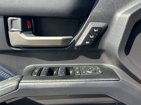 Used 2026 Toyota 4Runner Platinum AWD/4WD image 19