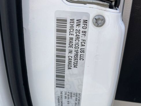 Used 2023 Chrysler Voyager LX FWD image 27