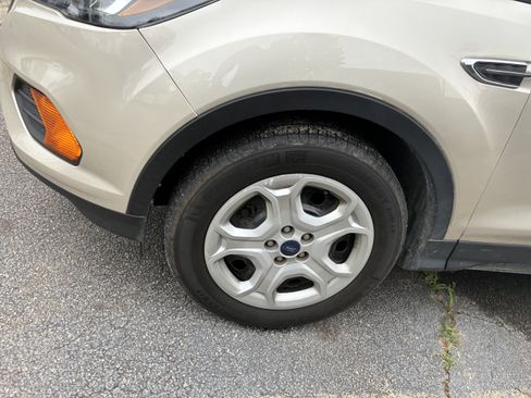 Used 2018 Ford Escape S FWD image 5