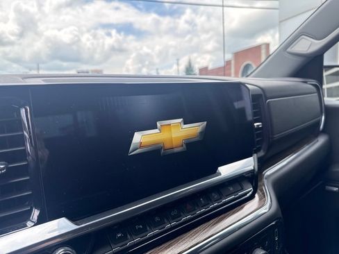 Used 2023 Chevrolet Silverado 1500 RST w/ All Star Edition Plus AWD/4WD image 17