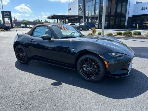 New 2026 MAZDA MX-5 Miata Club w/ Interior Package RWD image 1