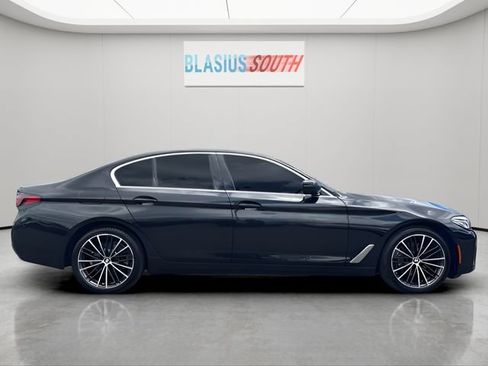 Used 2023 BMW 530i xDrive w/ Premium Package AWD/4WD image 2