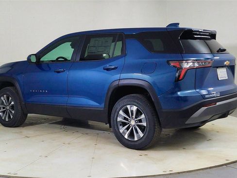 New 2026 Chevrolet Equinox LT image 5