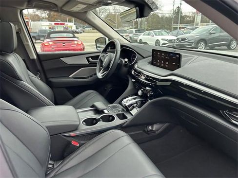 Certified 2024 Acura MDX SH-AWD image 31