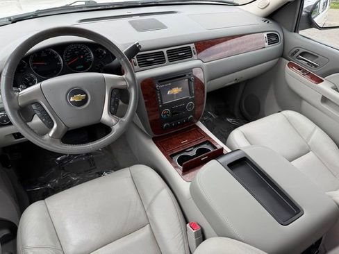 Used 2013 Chevrolet Tahoe LTZ AWD/4WD image 6