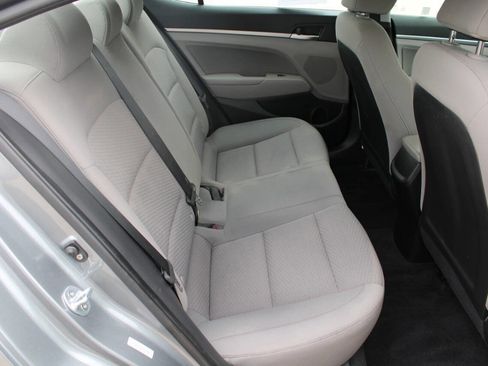 Used 2019 Hyundai Elantra SEL FWD image 6