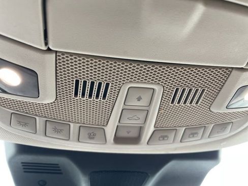 Used 2022 Lincoln Navigator Reserve image 17