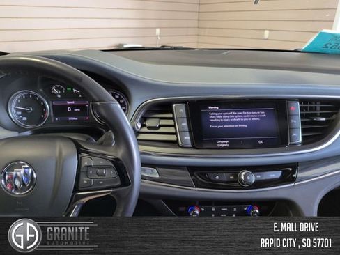 Used 2022 Buick Enclave Essence w/ Experience Buick Package AWD/4WD image 17