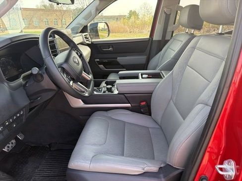 Used 2024 Toyota Tundra Limited w/ TRD Off-Road Package image 4