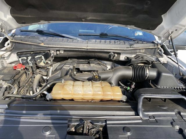 Used 2018 Ford F150 XLT w/ Equipment Group 302A Luxury AWD/4WD image 38