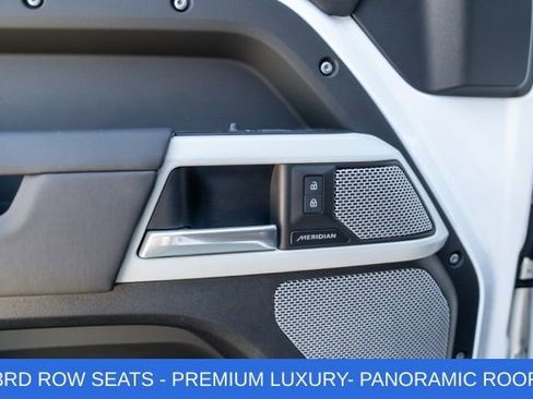 Used 2024 Land Rover Defender 130 S image 50