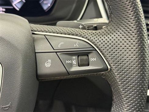 Certified 2025 Audi Q5 e Premium Plus w/ Premium Plus Package image 16