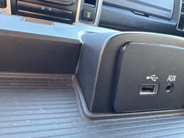 Used 2017 RAM 1500 Classic SLT RWD image 41