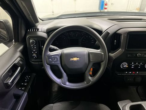 Used 2022 Chevrolet Silverado 1500 Custom AWD/4WD image 11
