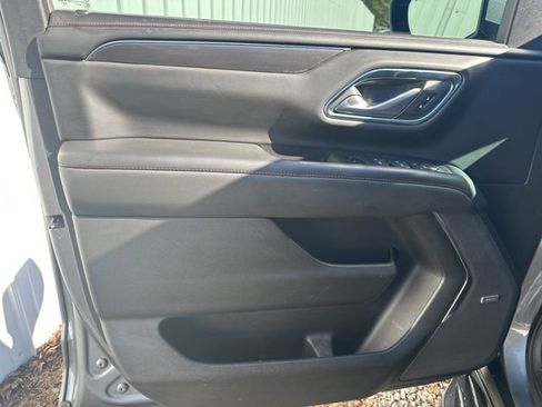 Used 2022 Chevrolet Tahoe RST w/ Luxury Package image 13