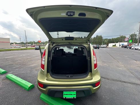 Used 2012 Kia Soul FWD image 12