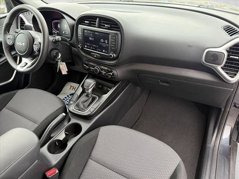 Used 2024 Kia Soul LX w/ Option Group 015 image 13
