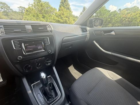 Used 2016 Volkswagen Jetta S FWD image 19