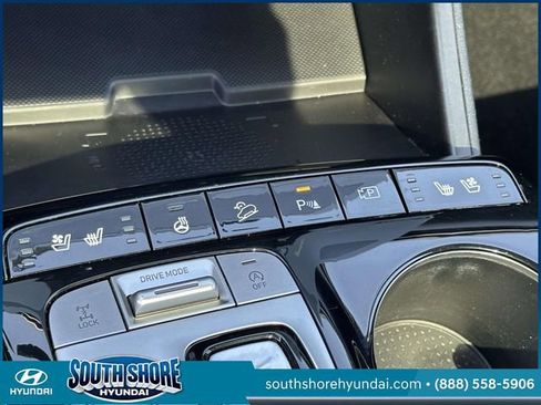 Certified 2023 Hyundai Tucson Limited AWD/4WD image 36