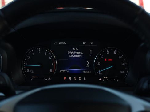 Used 2022 Ford Explorer XLT w/ Equipment Group 202A image 12