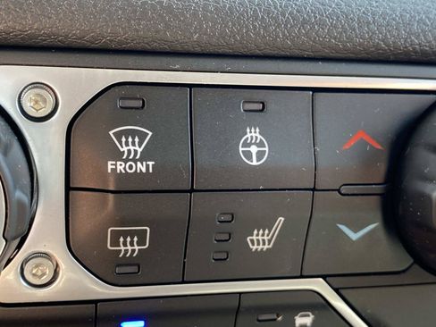 Used 2024 Jeep Wrangler Unlimited AWD/4WD image 32