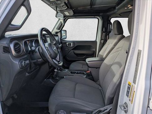 Used 2020 Jeep Wrangler Unlimited Sport image 11