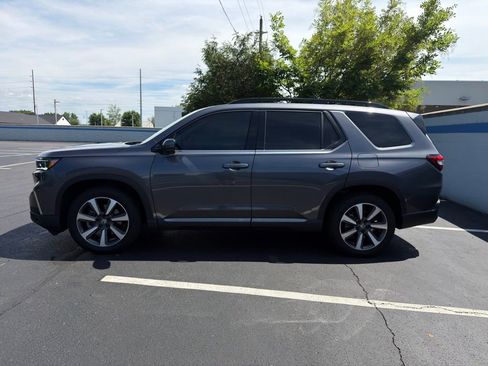 Certified 2025 Honda Pilot Elite image 2