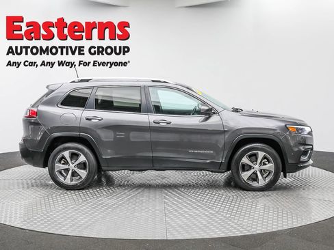 Used 2021 Jeep Cherokee Limited image 4