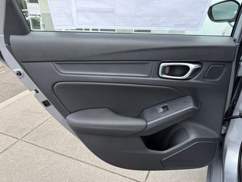 New 2025 Acura Integra image 13