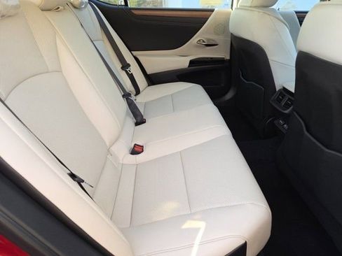 New 2025 Lexus ES 350 w/ Premium Package image 6