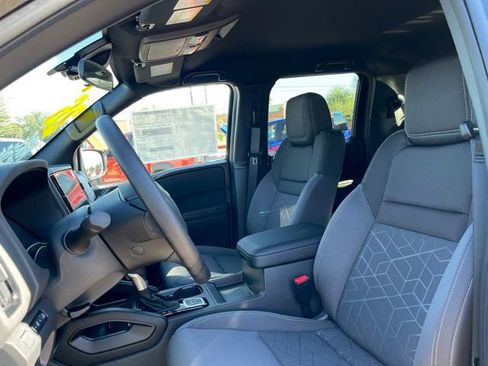 New 2026 Nissan Frontier SV w/ Tow Package AWD/4WD image 11