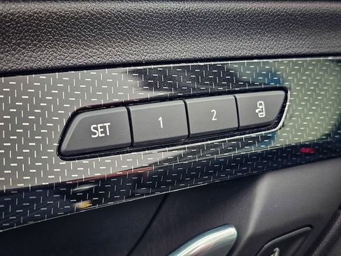 Certified 2022 GMC Terrain AT4 w/ Tech Package AWD/4WD image 10