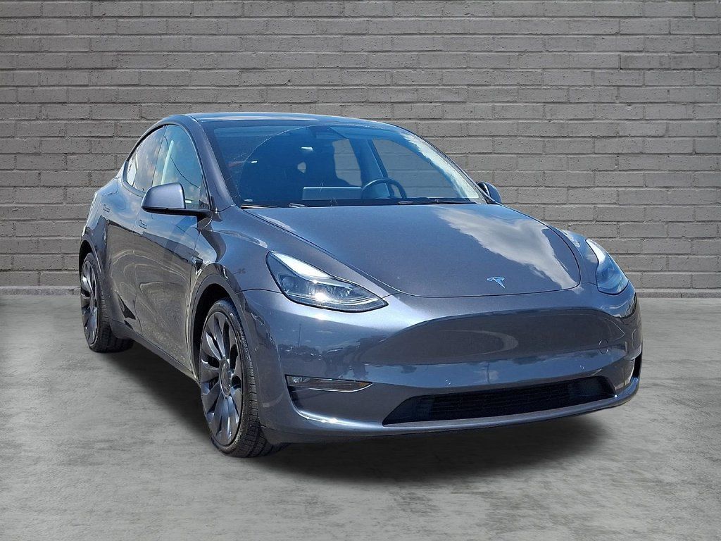 Used 2022 Tesla Model Y Performance AWD/4WD image 2