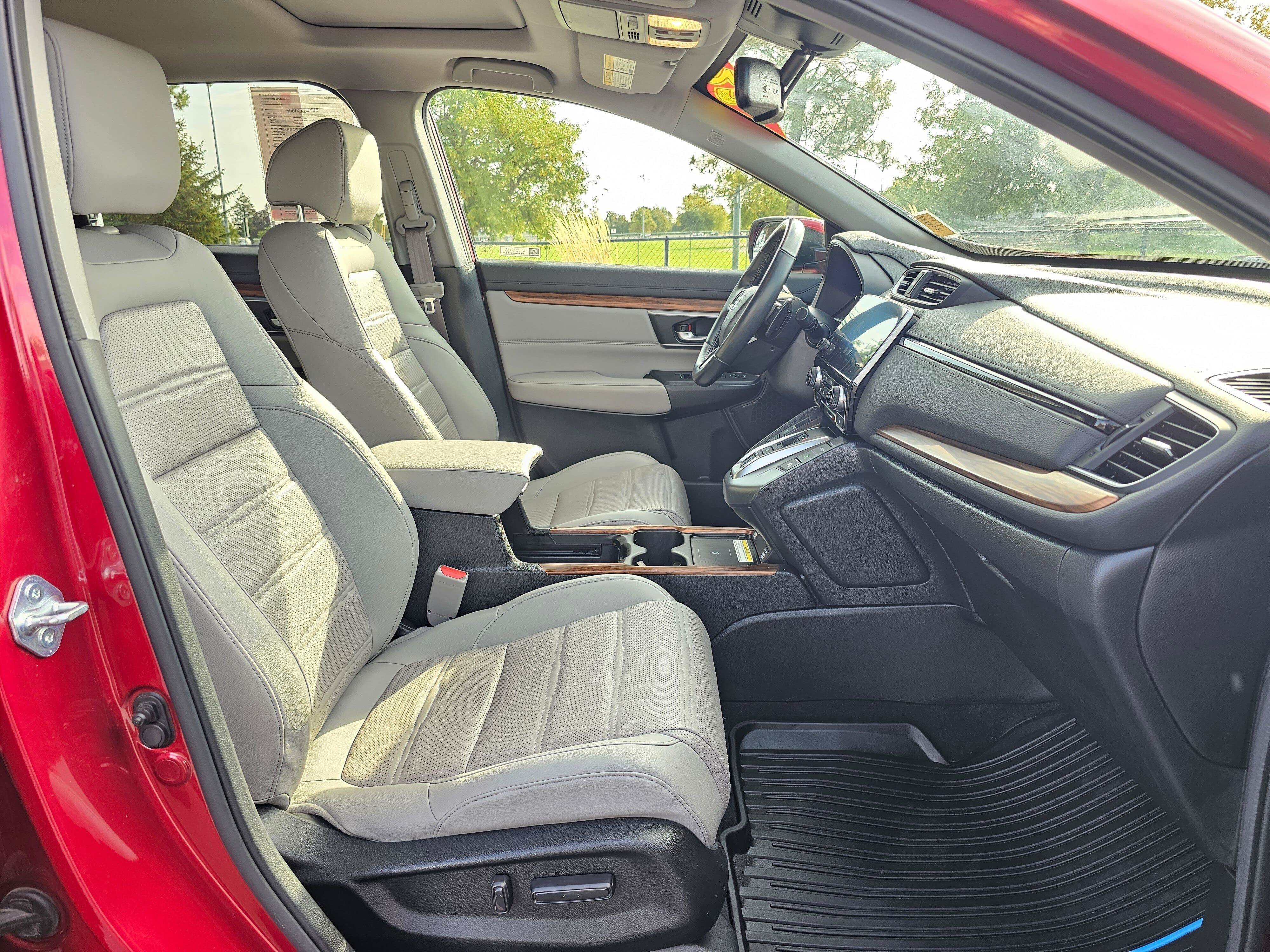 Used 2022 Honda CR-V Touring image 10