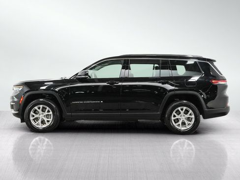 Used 2023 Jeep Grand Cherokee L Limited AWD/4WD image 2