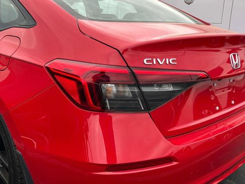 Used 2023 Honda Civic Sport image 10