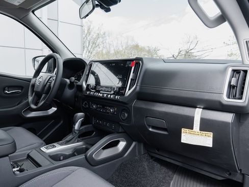 New 2026 Nissan Frontier SV w/ Tow Package AWD/4WD image 29