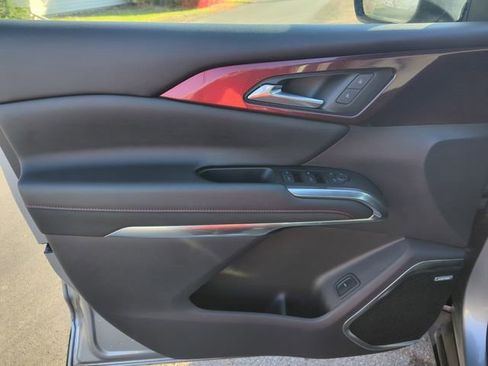 Used 2024 Chevrolet Traverse Z71 w/ Enhanced Driving Package image 12