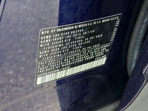 Certified 2024 Volkswagen Tiguan SE FWD image 21