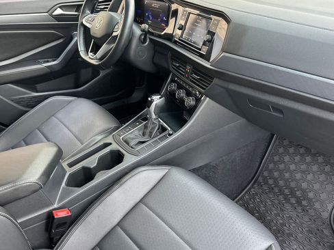 Used 2022 Volkswagen Jetta SE image 14