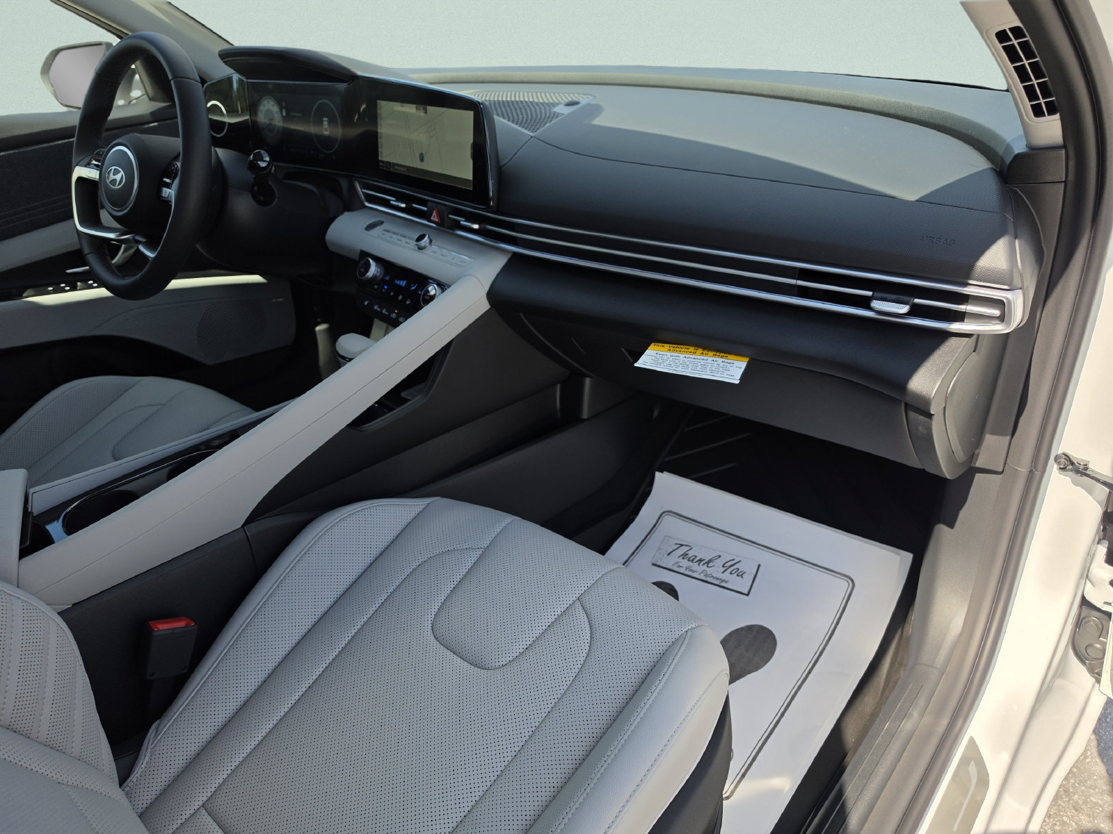 New 2026 Hyundai Elantra Limited FWD image 14
