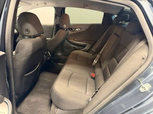 Used 2020 Chevrolet Malibu LT FWD image 19