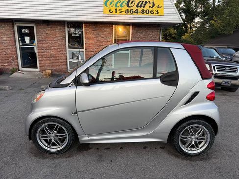 Used 2013 smart fortwo passion RWD image 8