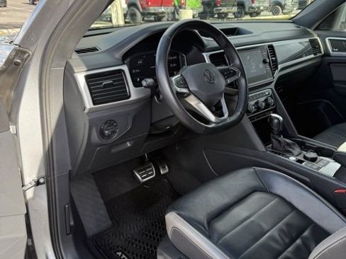 Used 2023 Volkswagen Atlas Cross Sport SEL Premium R-Line image 14