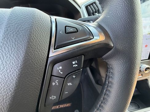 Used 2024 Ford Edge Titanium w/ Titanium Elite Package AWD/4WD image 17