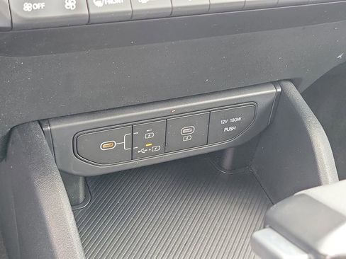 Used 2025 Kia K4 FWD image 29