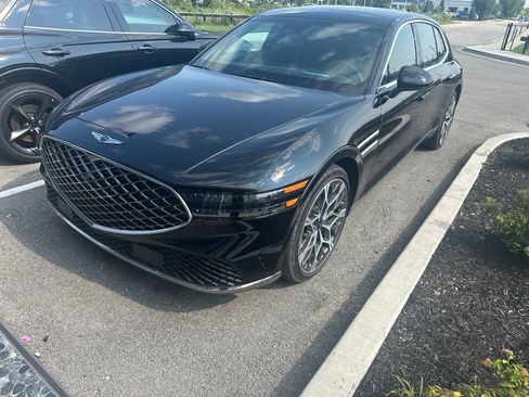 Used 2024 Genesis G90 3.5T AWD/4WD image 18