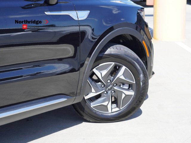 Used 2023 Kia Sorento EX FWD image 7