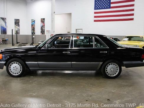 Used 1991 Mercedes-Benz 560 SEL image 3