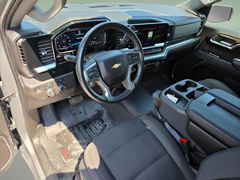 Used 2024 Chevrolet Silverado 1500 LT AWD/4WD image 20